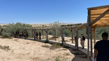 Covered walkway to the Jordan River